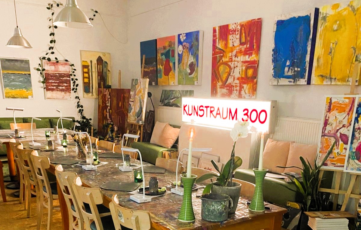 Kunstraum 300 _ ein Safe Space für künstlerische Entfaltung Kunstraum 300 _ ein Safe Space für künstlerische Entfaltung